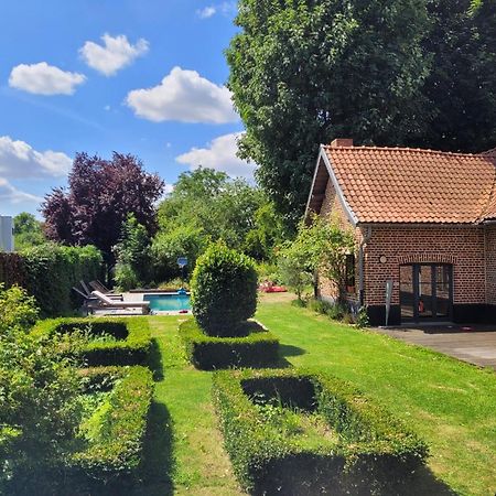 Ferme De Caractere Avec Piscine Et Cheminee Villa Sainghin-en-Melantois Exterior photo