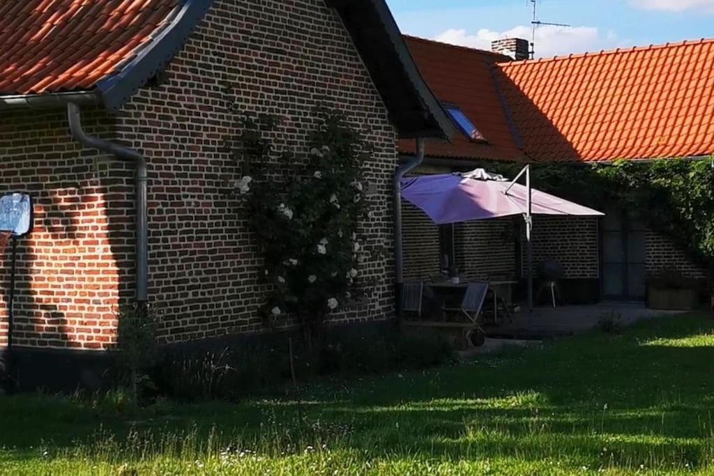Ferme De Caractere Avec Piscine Et Cheminee Villa Sainghin-en-Melantois Exterior photo
